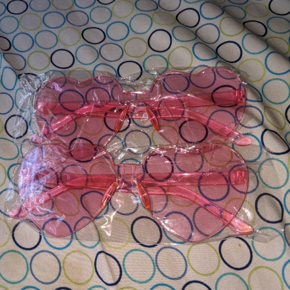 Bundle of 2 pairs of pink sunglasses